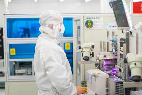 光谷高端光電子產品節前加緊出貨，自動化科技助力效率提升